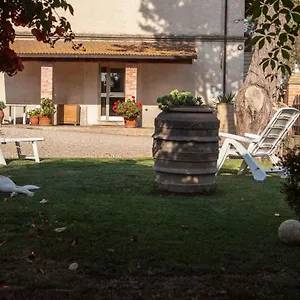  Casa di campagna La Fondona Italia